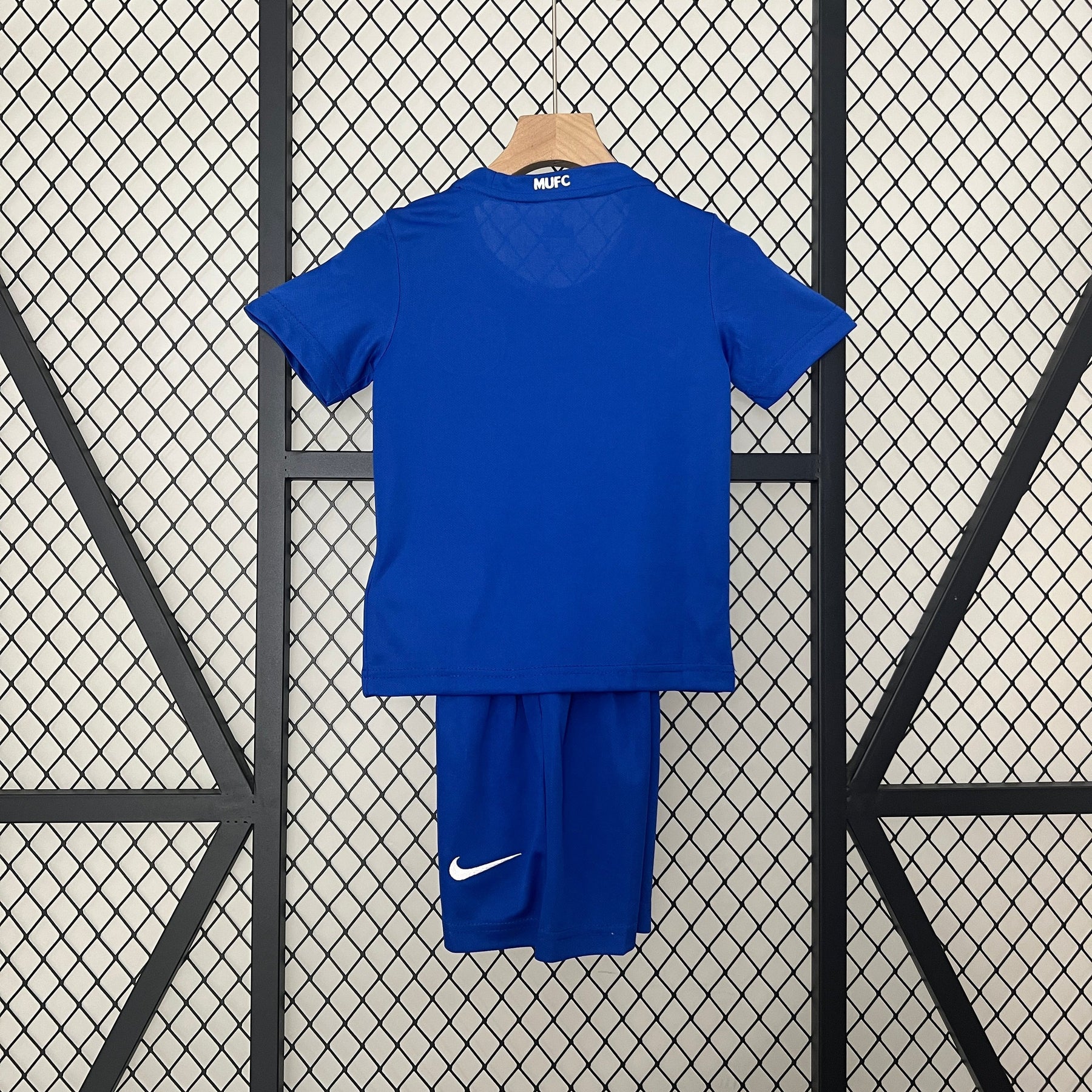 KIT INFANTIL RETRÔ MANCHESTER UNITED BLUE 08/09