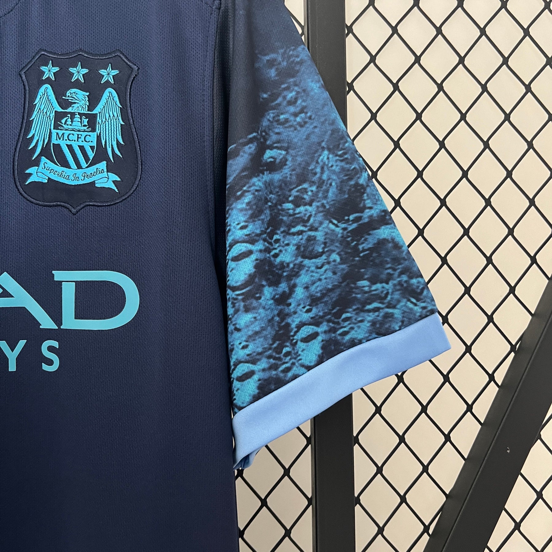 CAMISA MANCHESTER CITY RETRÔ AWAY 15/16