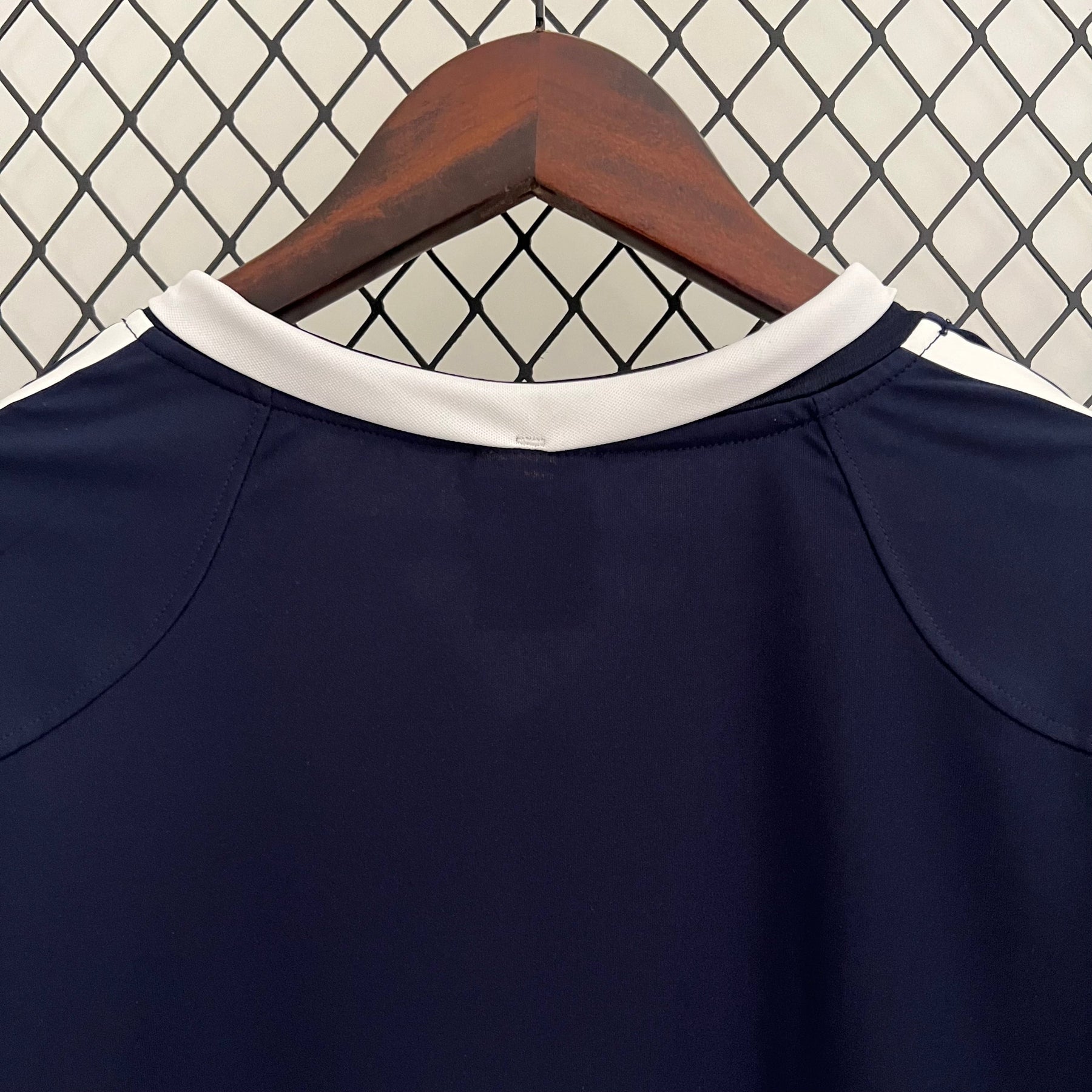 CAMISA REAL MADRID RETRÔ THIRD 04/05