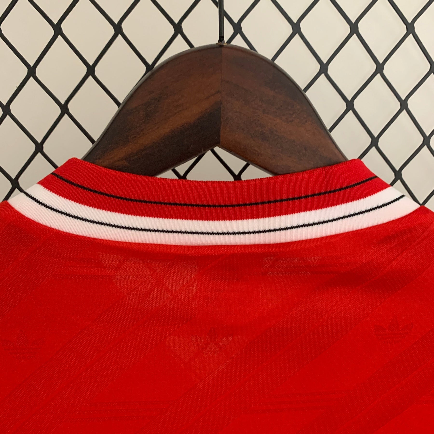 CAMISA RETRÔ MANCHESTER UNITED HOME MANGA LONGA 86/88