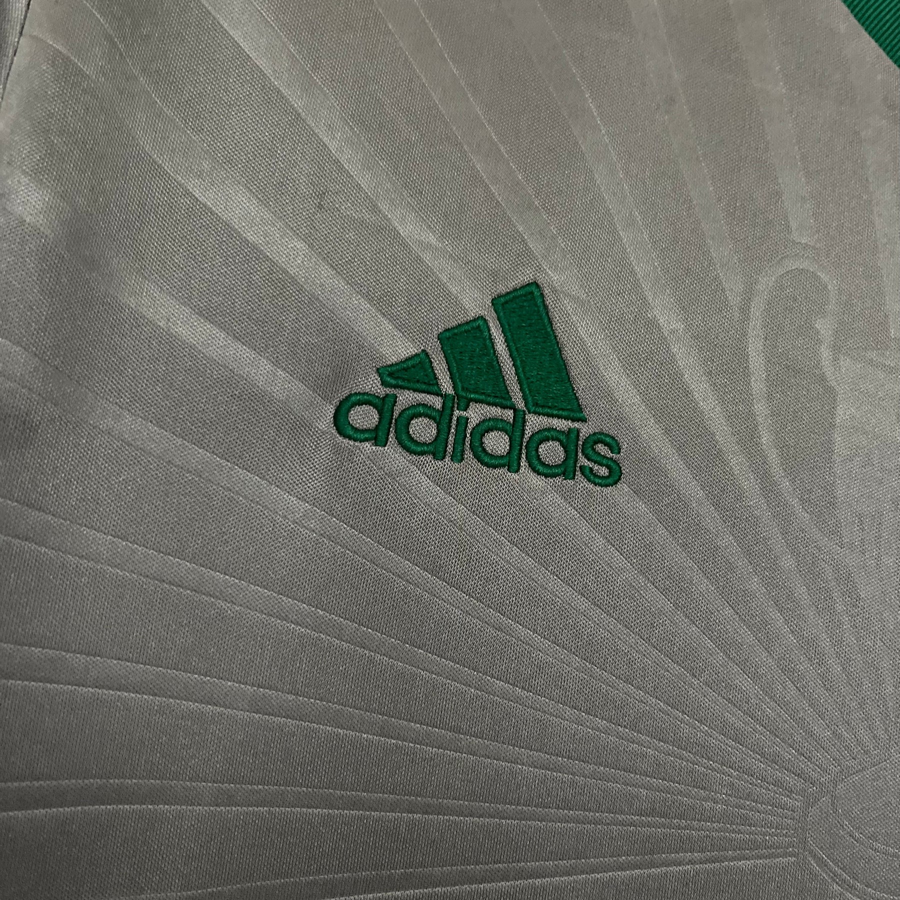 CAMISA RETRÔ PALMEIRAS EDIÇÃO COMEMORATIVA 2016/17