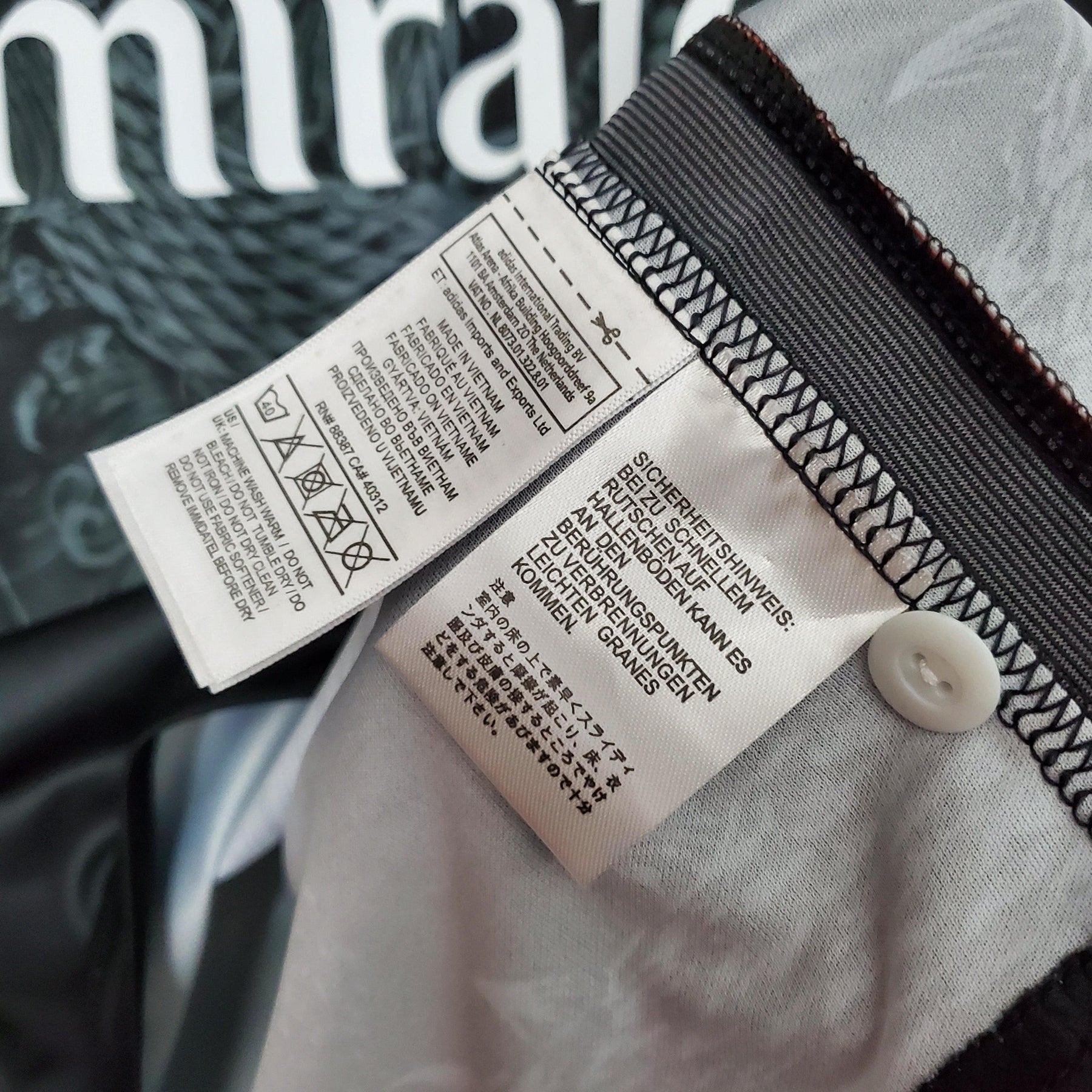 Camisa Retrô Real Madrid 2014/15 Preta Dragão Terceira