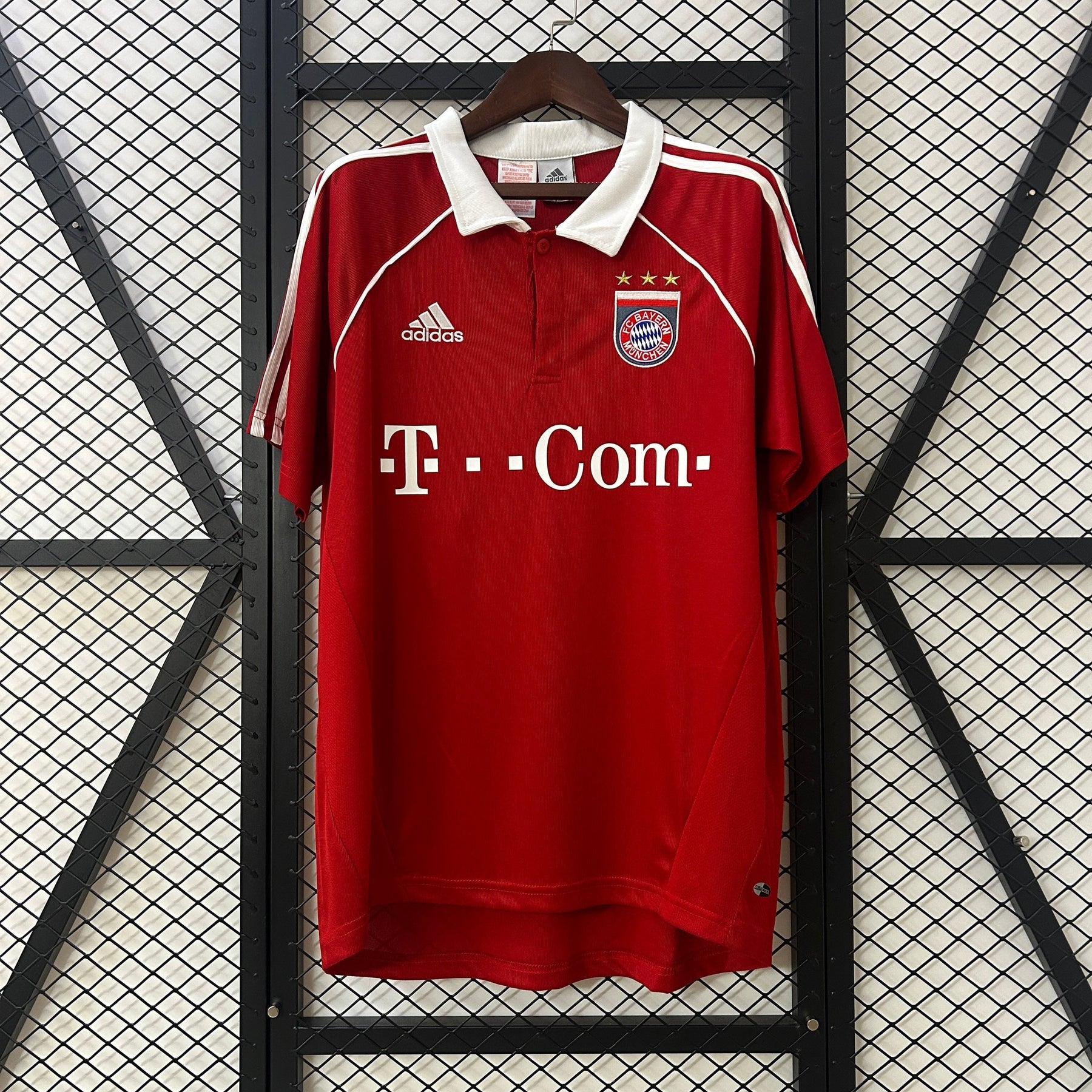 CAMISA RETRÔ BAYERN DE MUNICH HOME 05/06