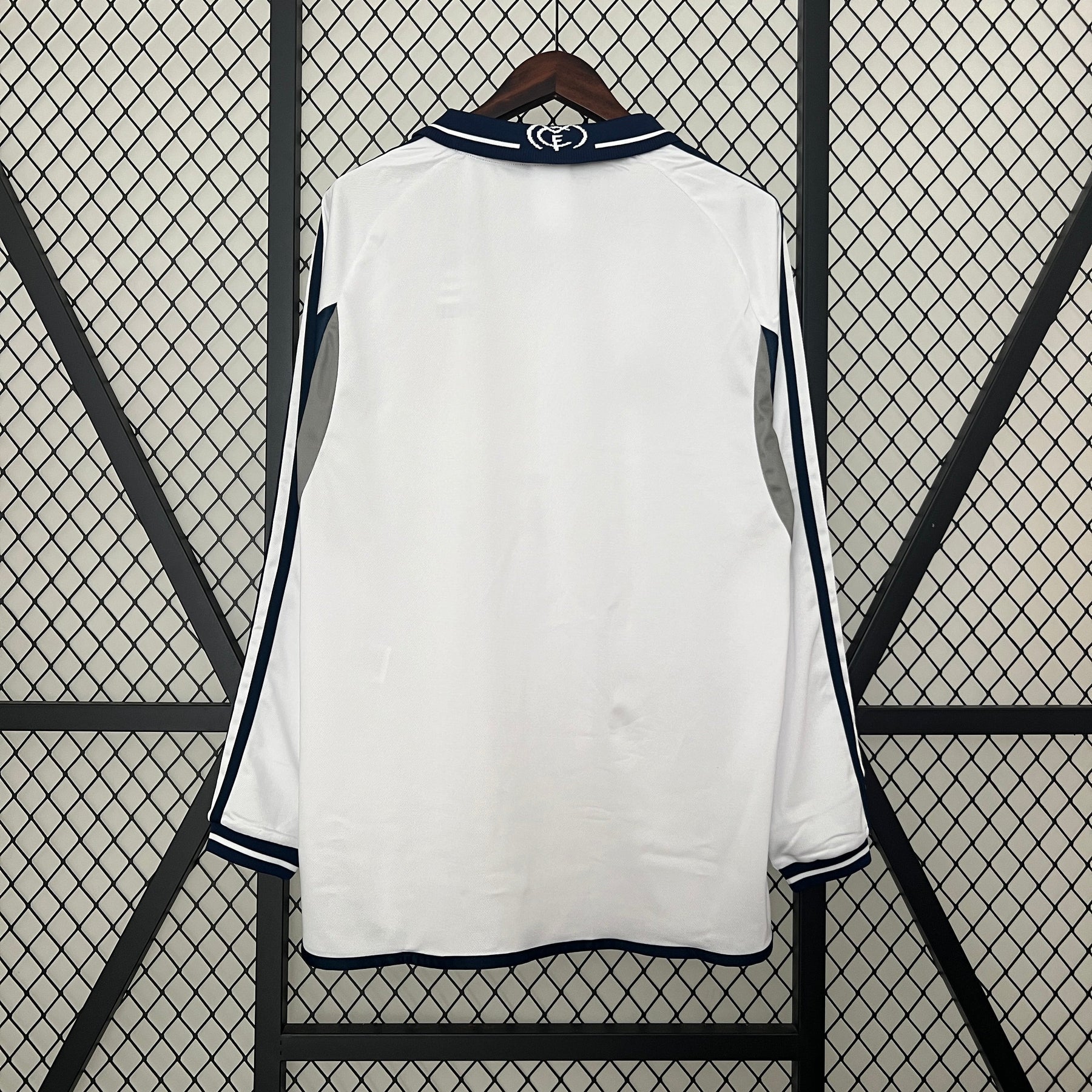 CAMISA REAL MADRID MANGA LONGA RETRÔ HOME 00/01