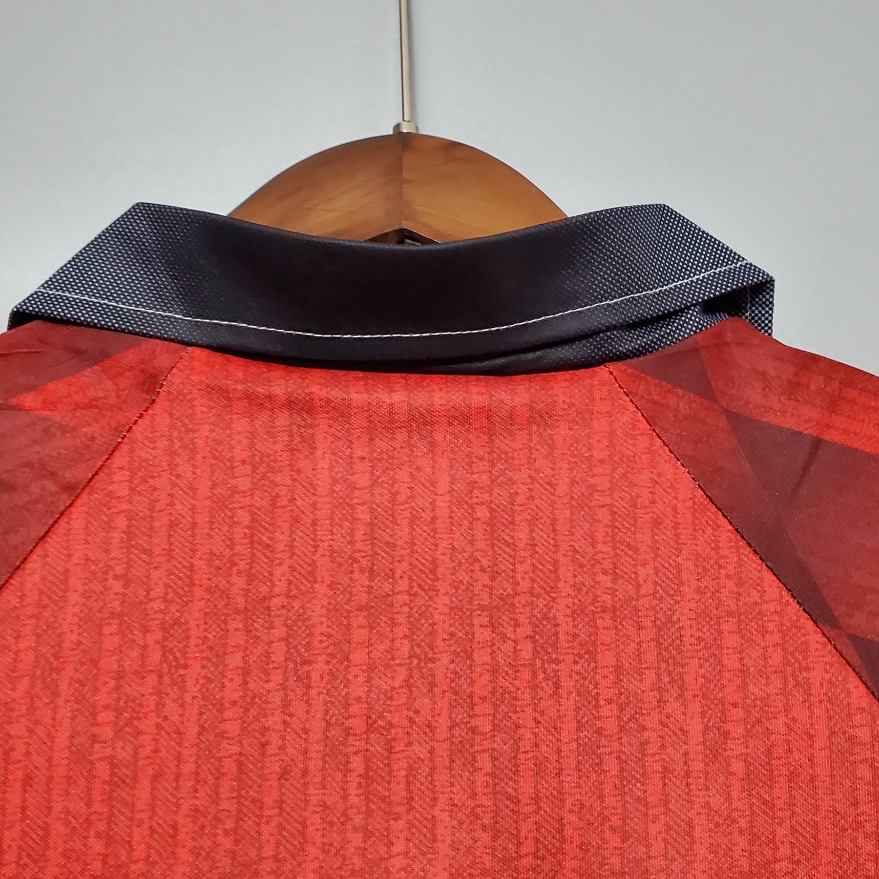 CAMISA RETRÔ MANCHESTER UNITED HOME 1996