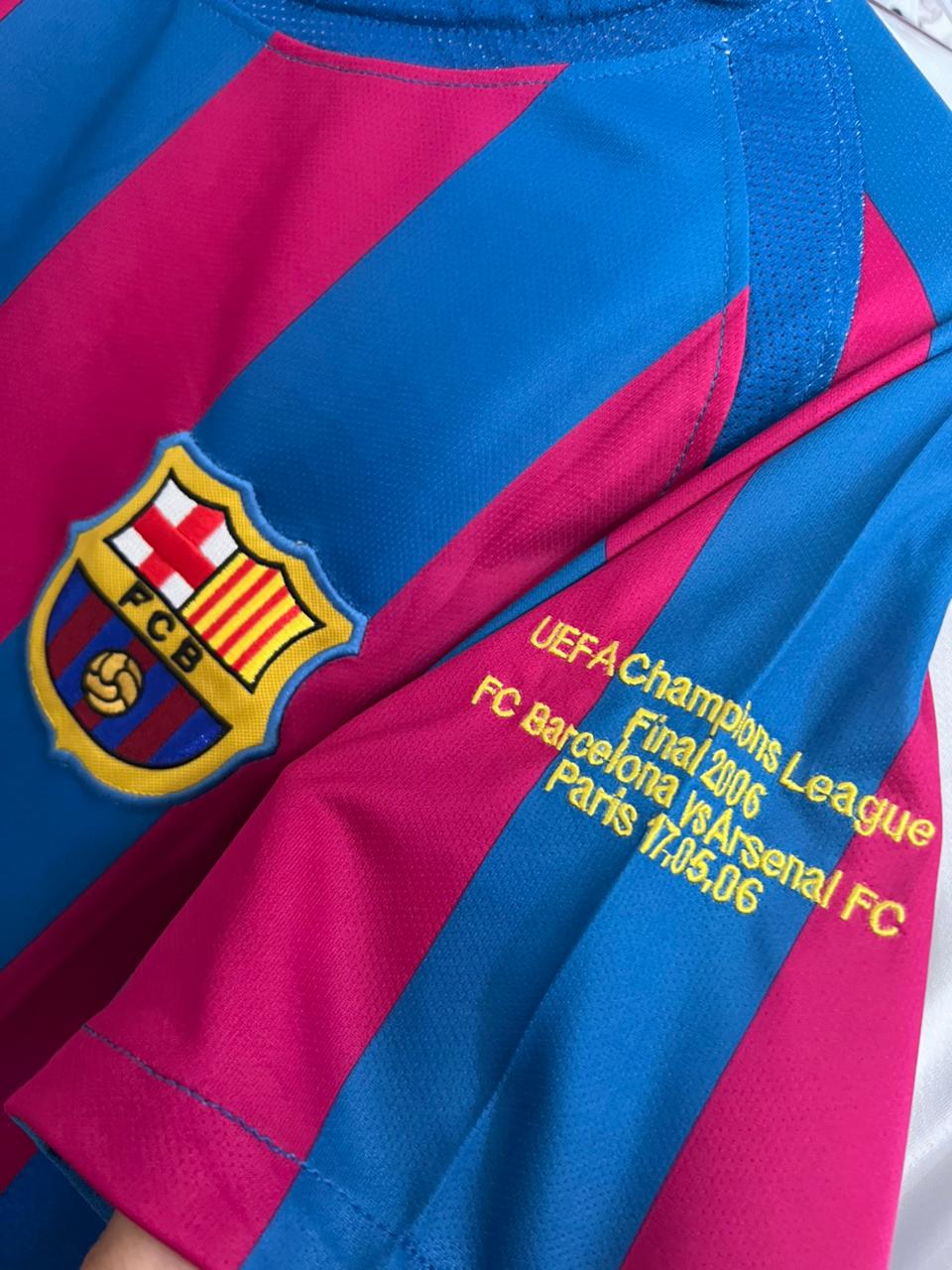 Camisa Retrô FC Barcelona 2005/06 Titular Edição Chmapions League