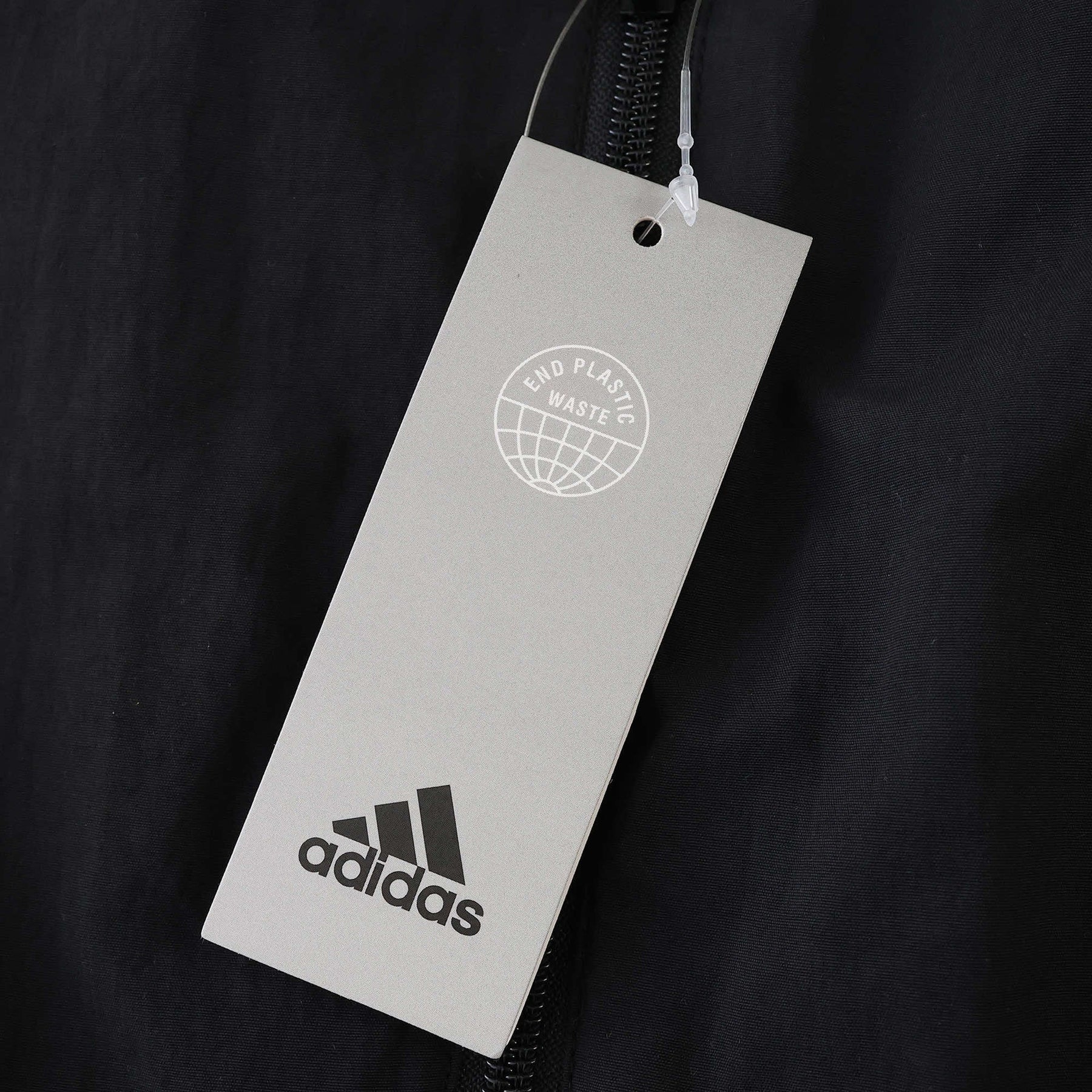 JAQUETA LIVERPOOL 2025/26 PRETA