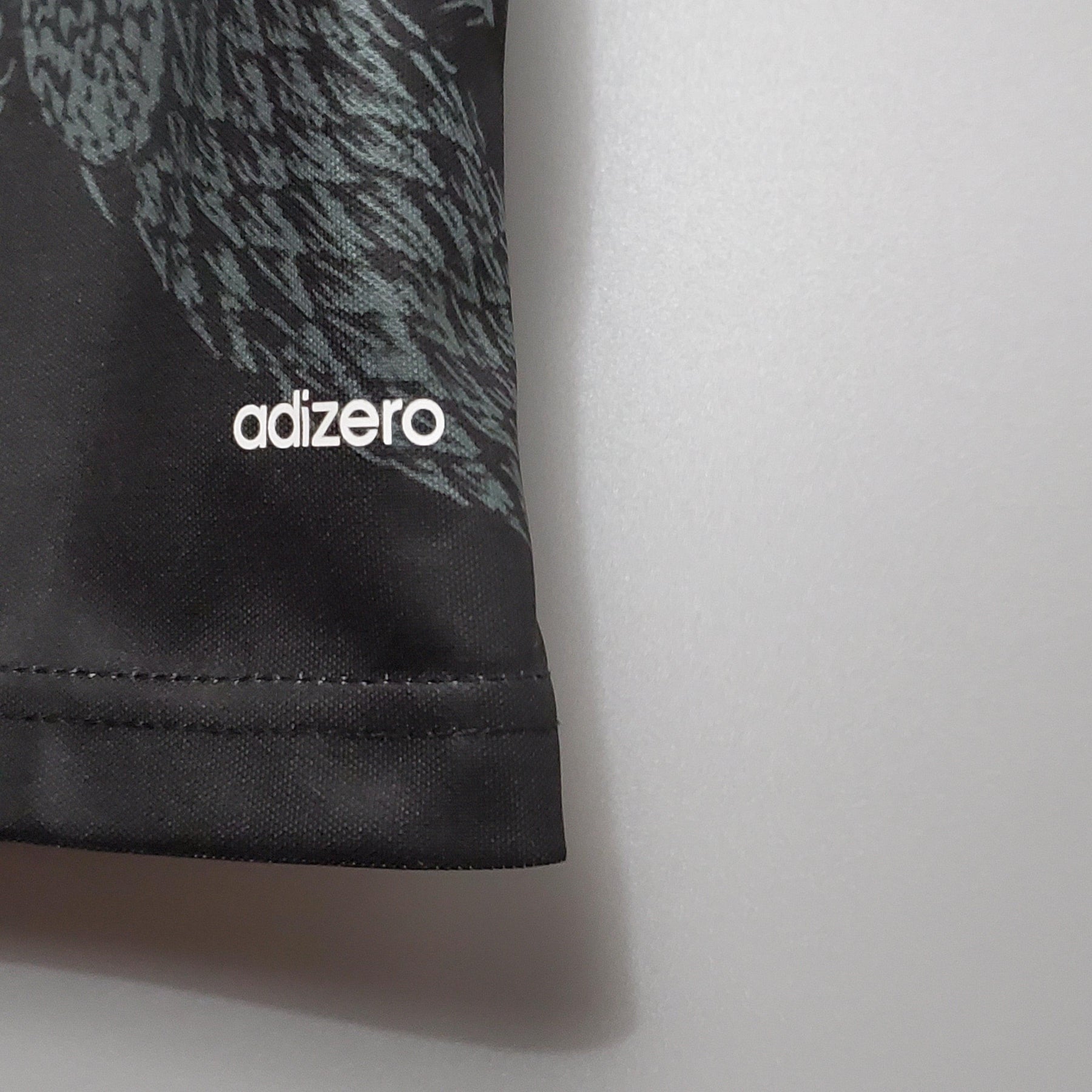 Camisa Retrô Real Madrid 2014/15 Preta Dragão Terceira