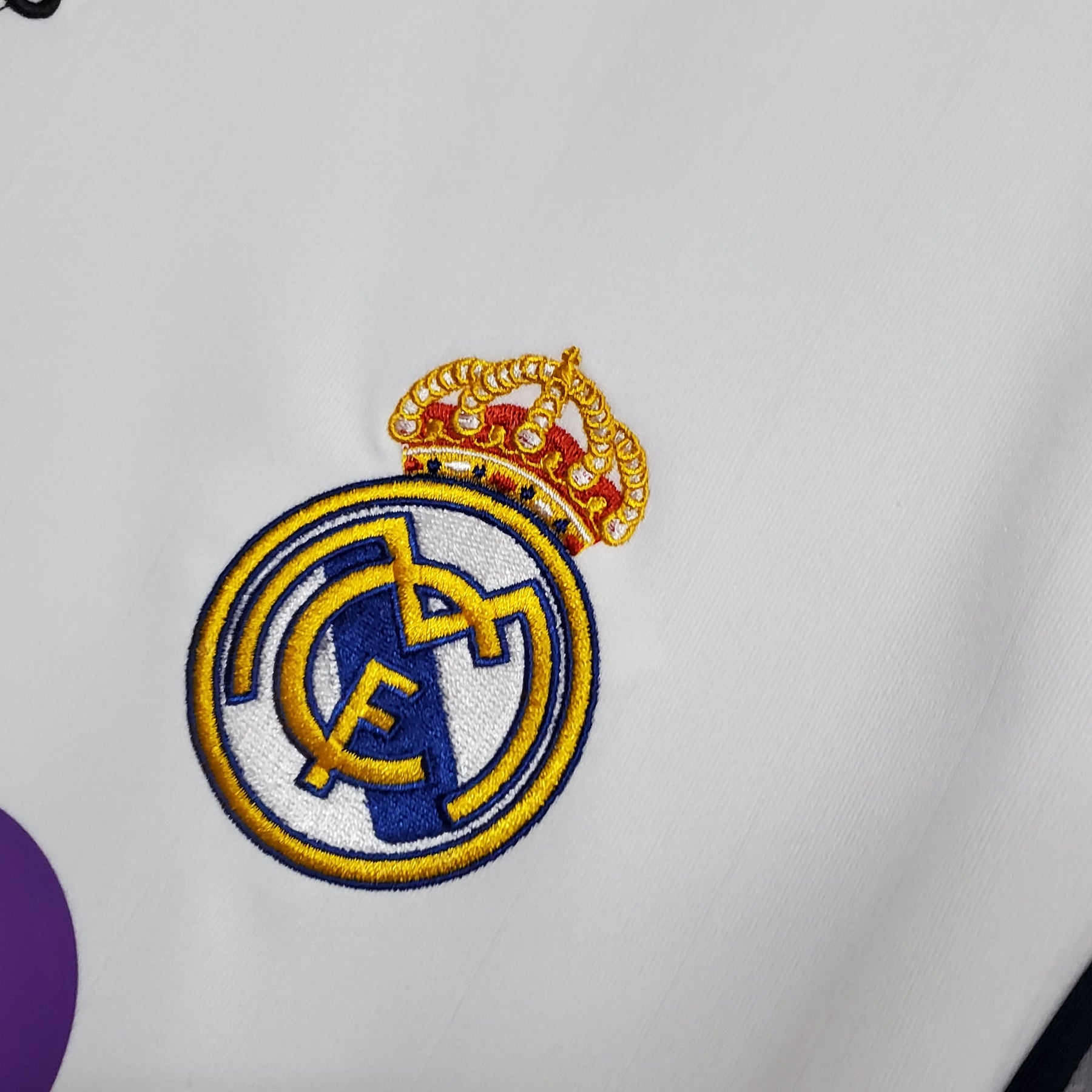 CAMISA RETRÔ REAL MADRID HOME 06/07
