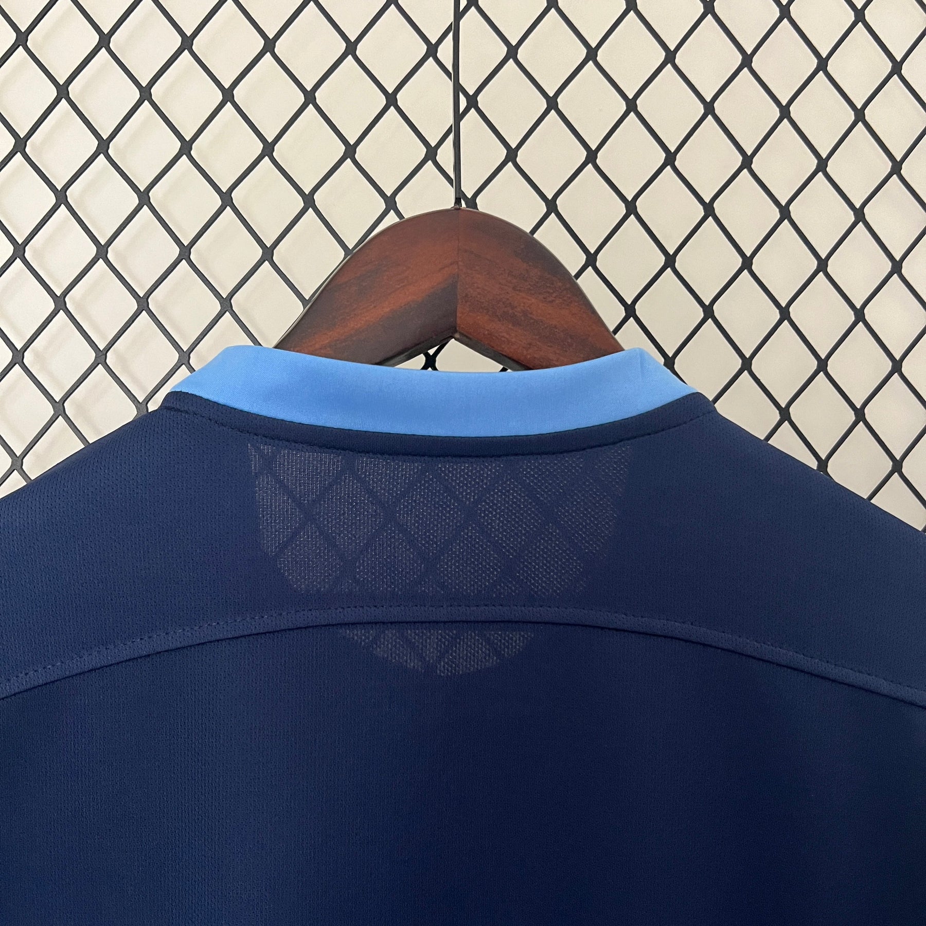 CAMISA MANCHESTER CITY RETRÔ AWAY 15/16