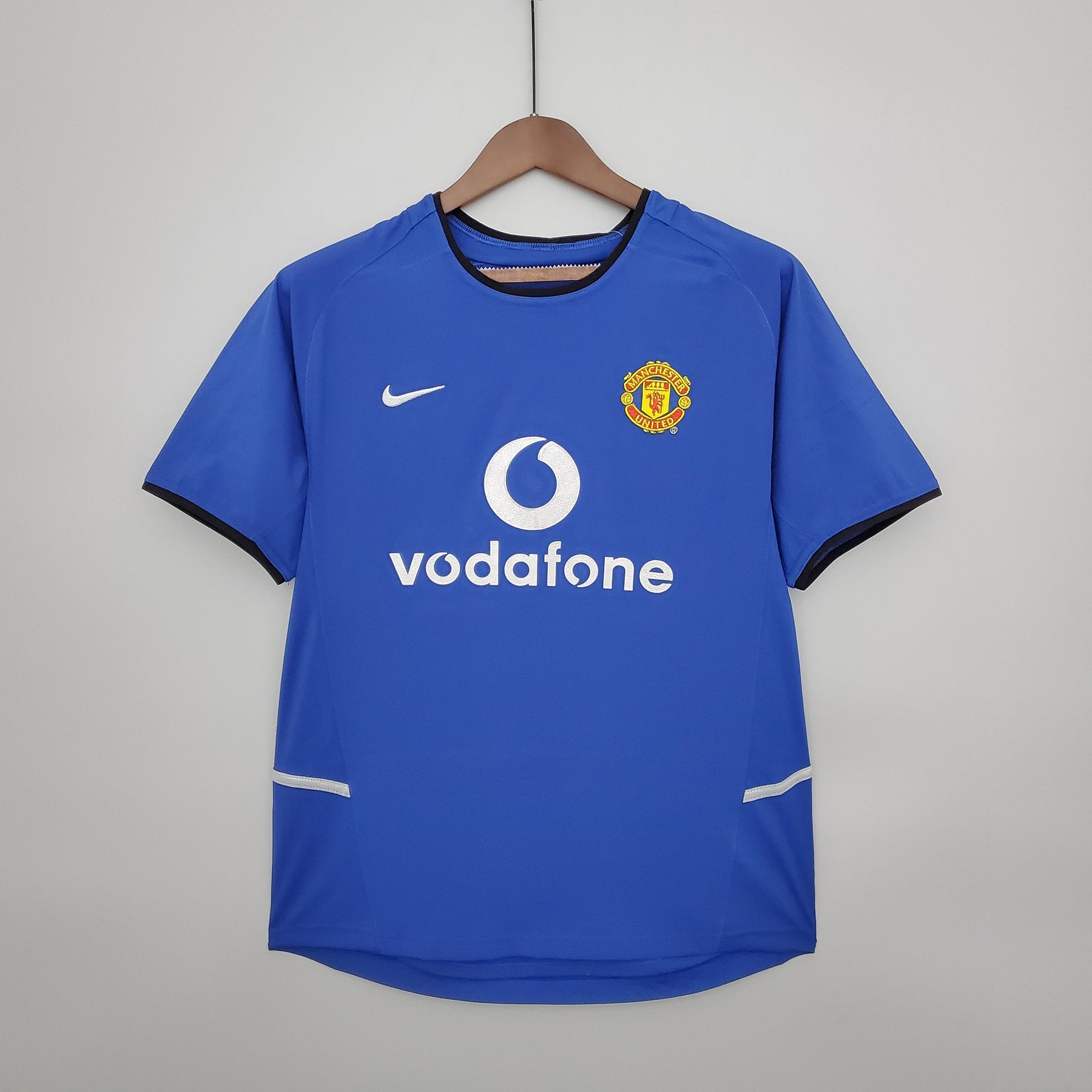 CAMISA RETRÔ MANCHESTER UNITED AWAY 02/04