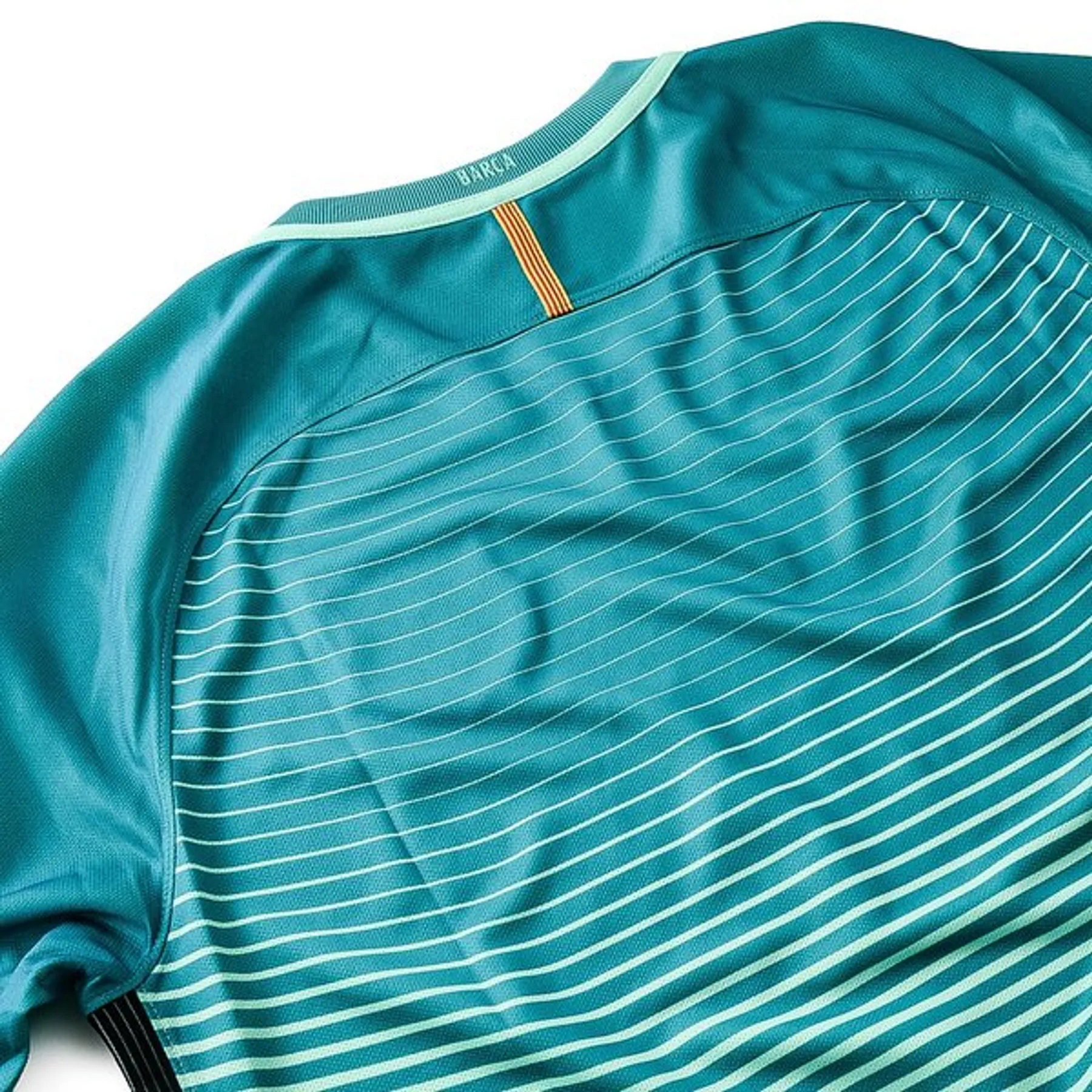 CAMISA RETRÔ BARCELONA THIRD 2016/17 GRENÁ MASCULINA + CHAVEIRO ESPECIAL DE BRINDE