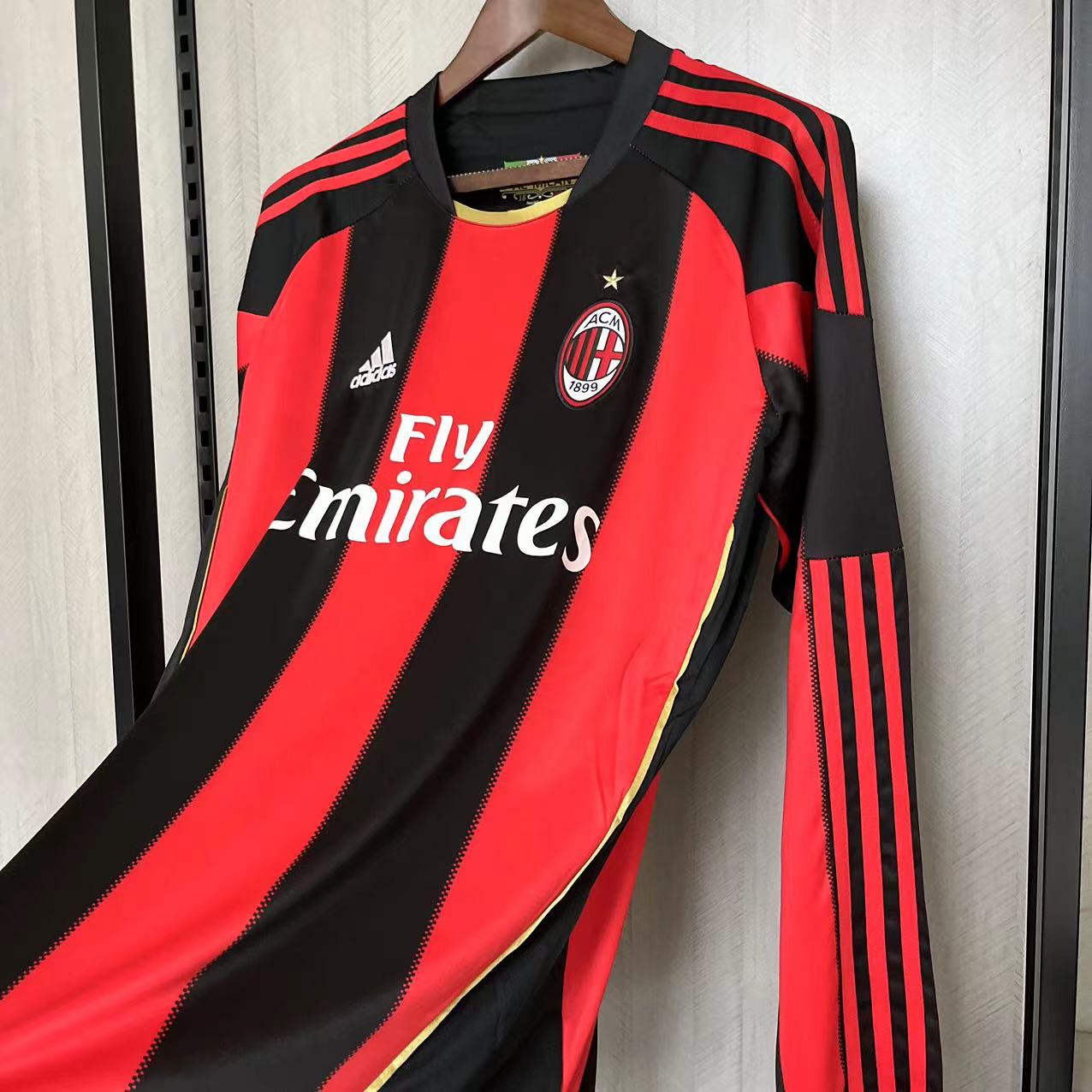 CAMISA RETRÔ MILAN HOME MANGA LONGA 10/11
