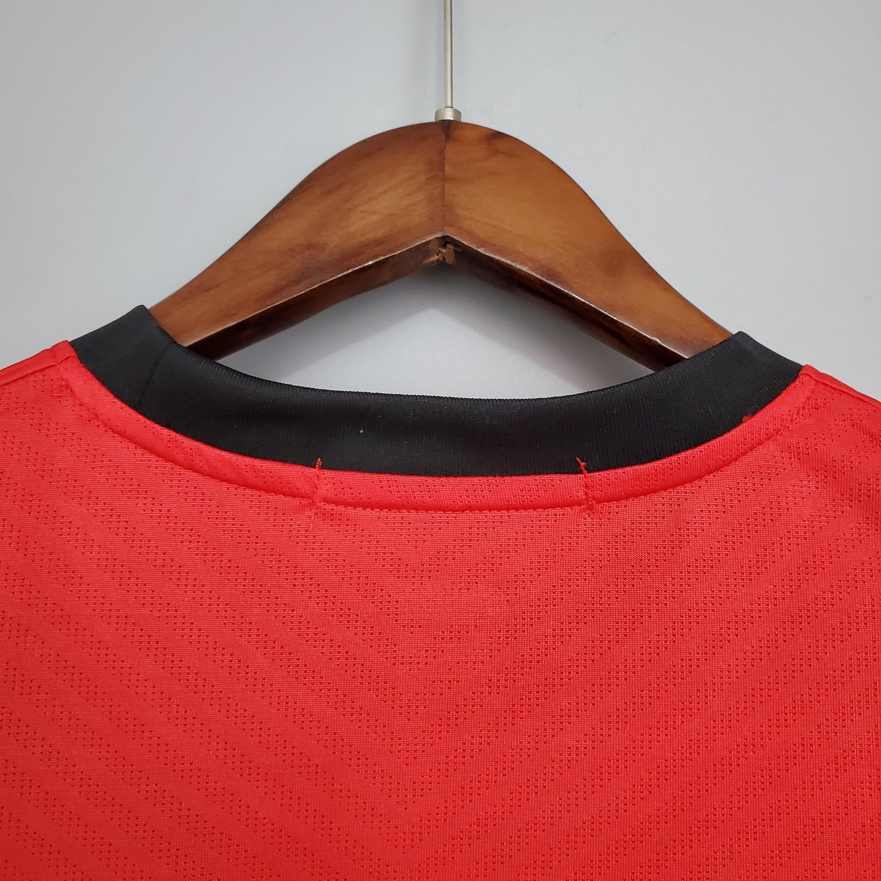 CAMISA RETRÔ MANCHESTER UNITED HOME 09/10