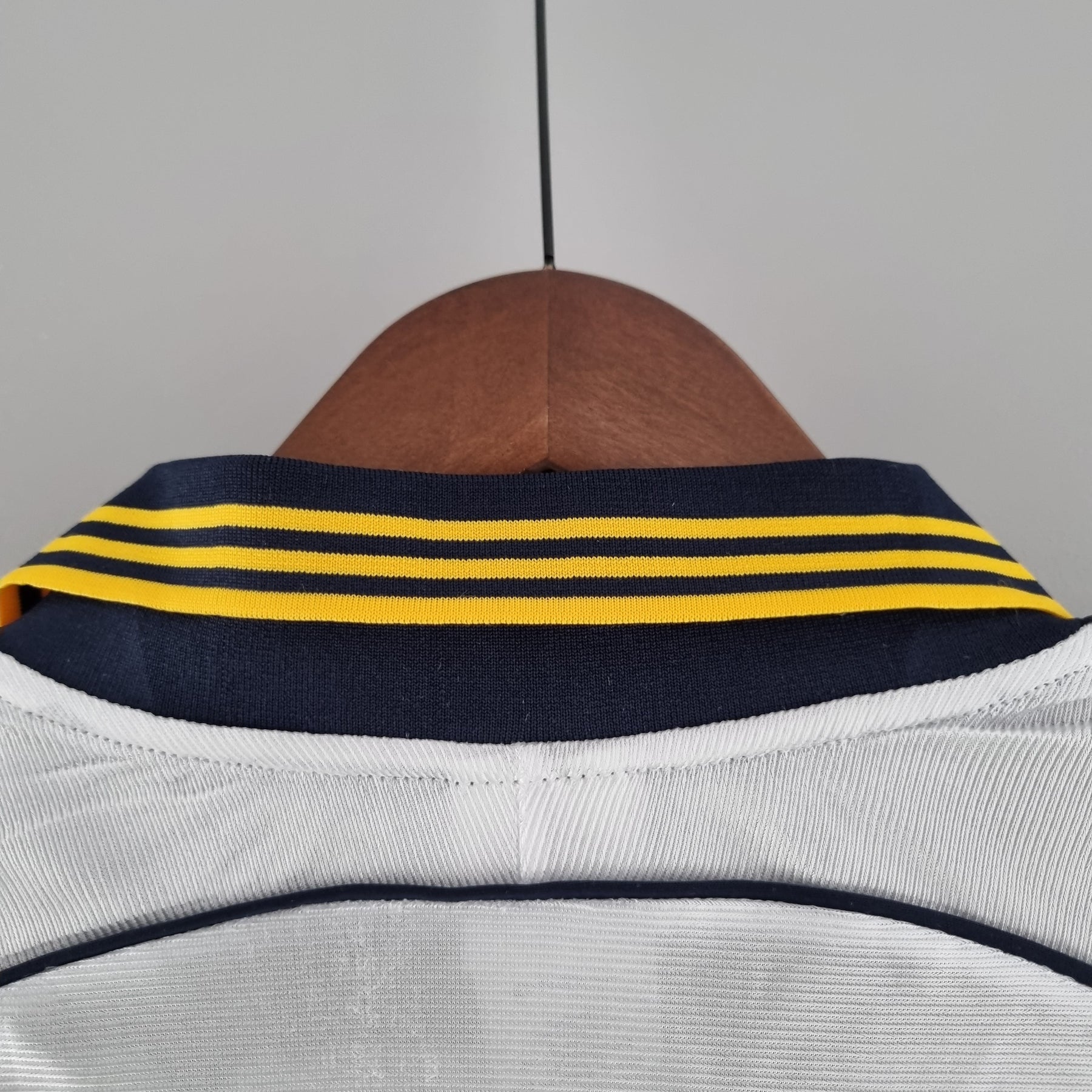 CAMISA RETRÔ REAL MADRID HOME 2000