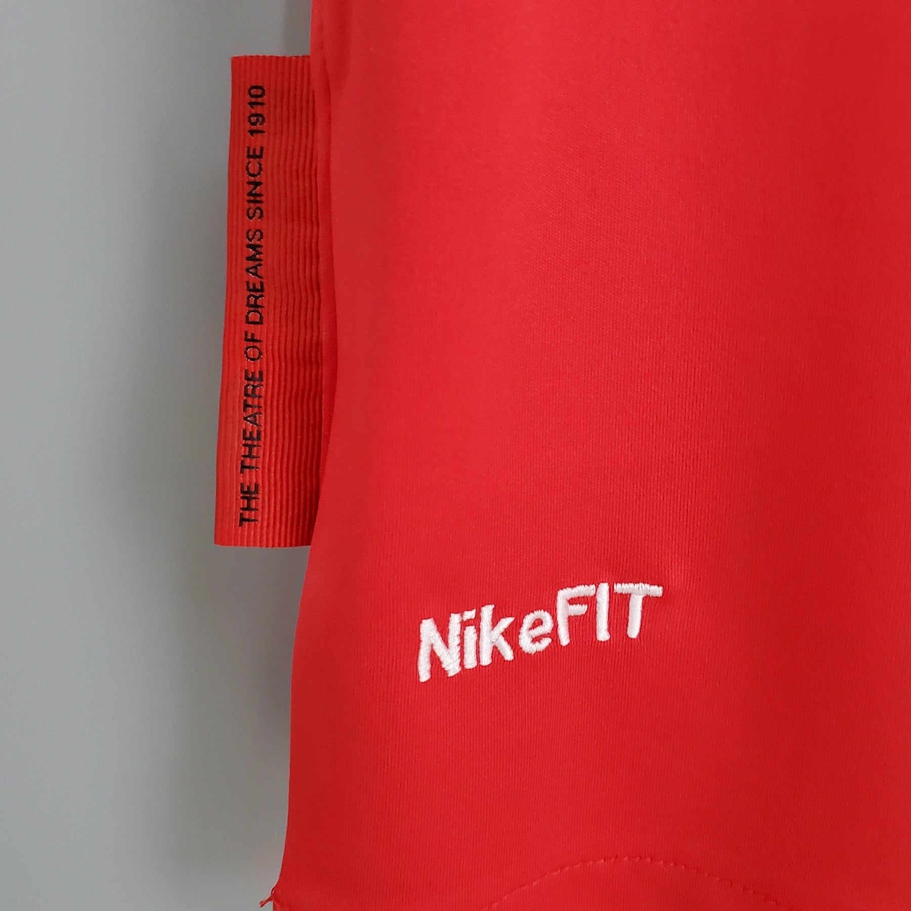 CAMISA RETRÔ MANCHESTER UNITED HOME 09/10