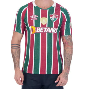 Camisa Masculina Fluminense I 2023/24 - Torcedor + Patchs Campeão Libertadores