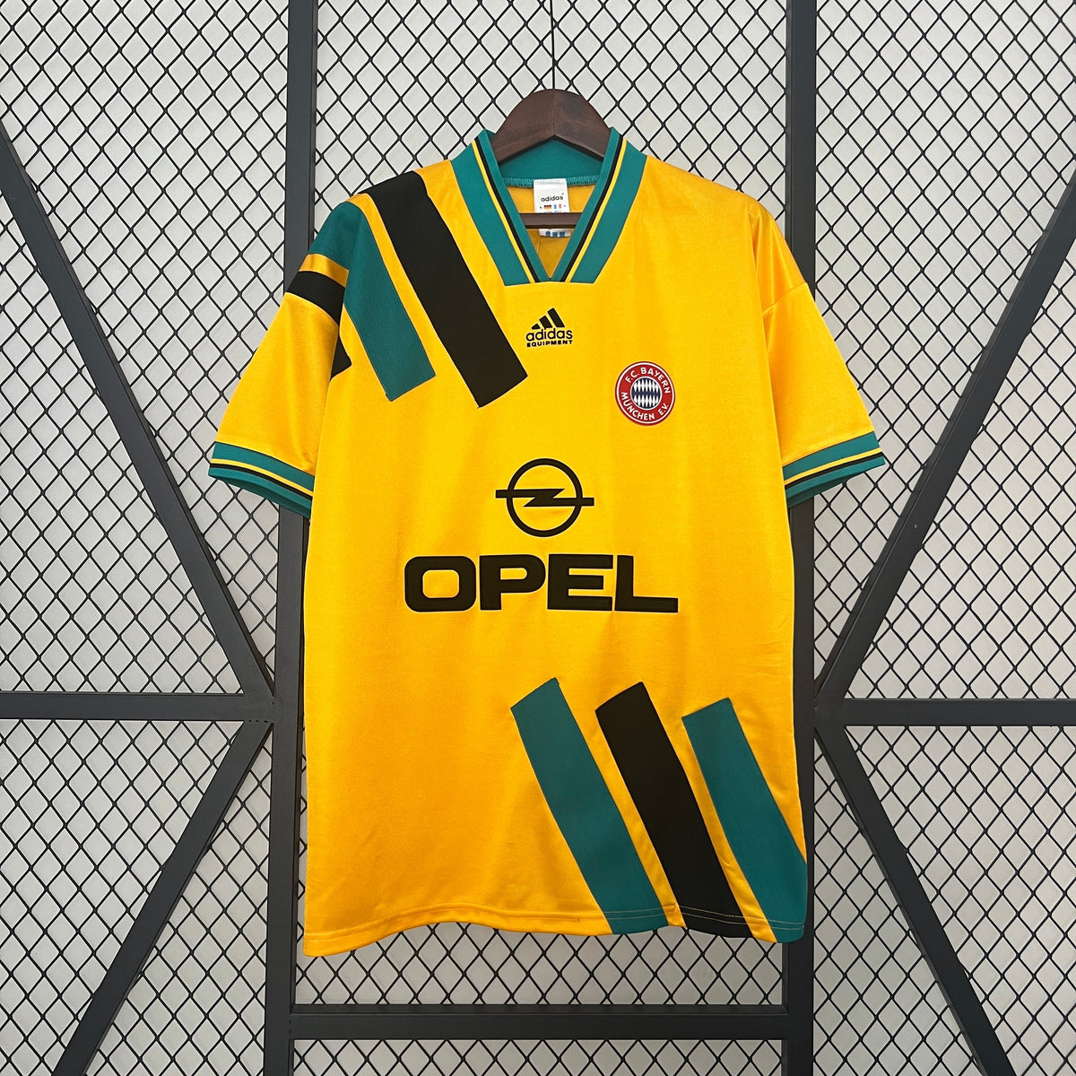 CAMISA BAYERN DE MUNICH RETRÔ AWAY 93/95