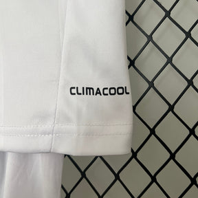 KIT INFANTIL RETRÔ REAL MADRID HOME 12/13