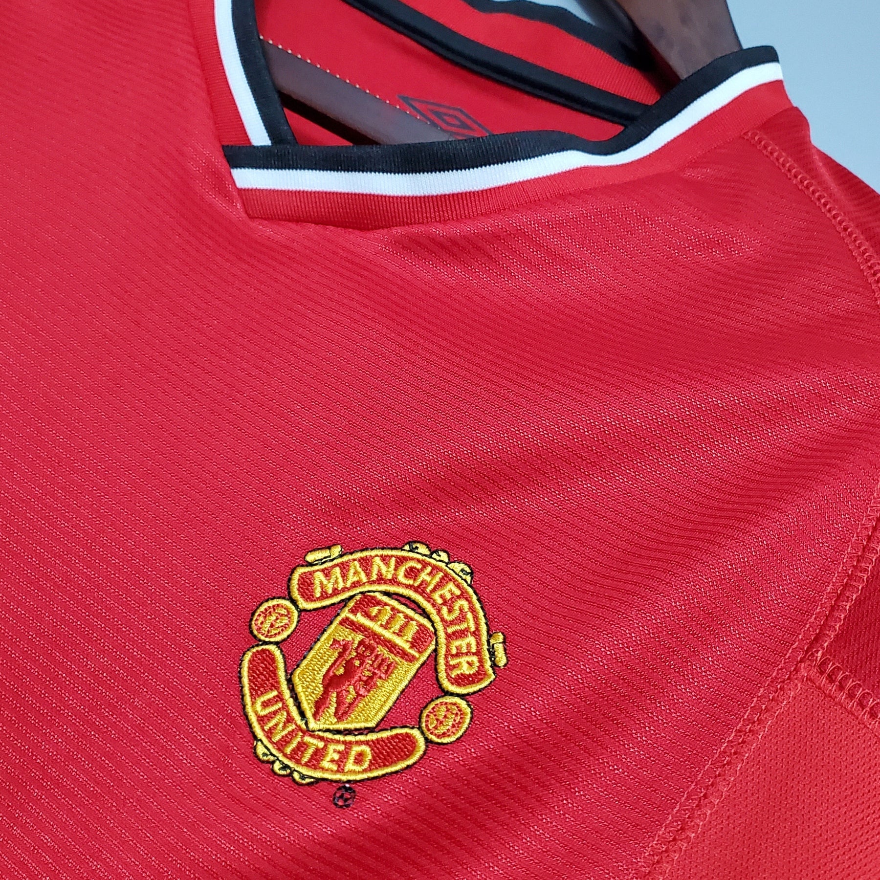 CAMISA RETRÔ MANCHESTER UNITED HOME 00/01