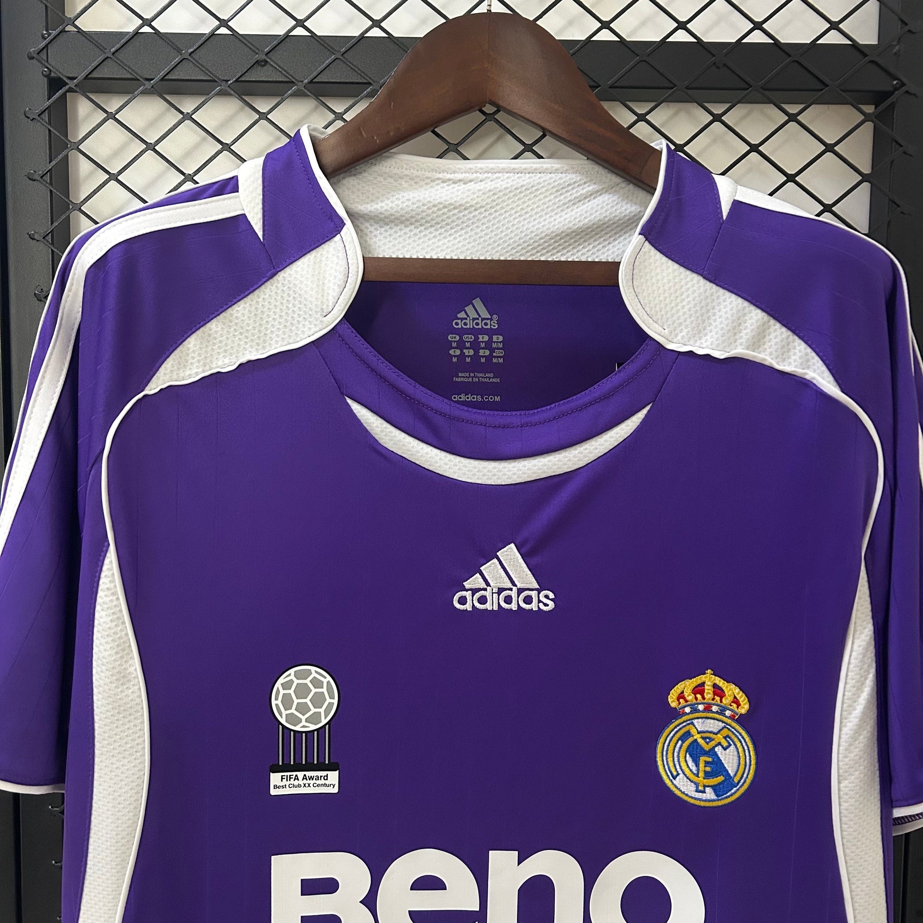 CAMISA RETRÔ REAL MADRID THIRD 06/07