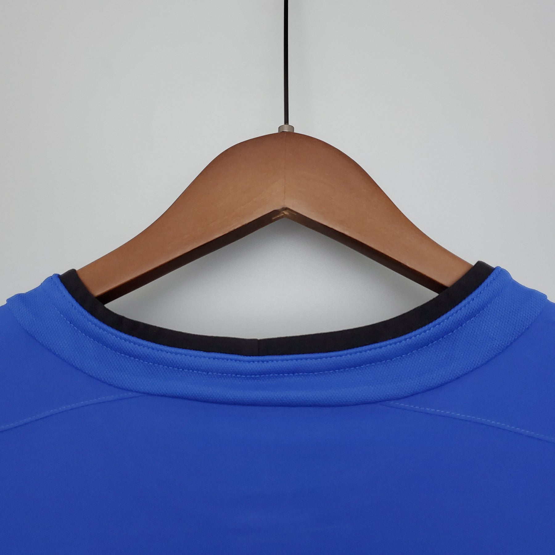 CAMISA RETRÔ MANCHESTER UNITED AWAY 02/04