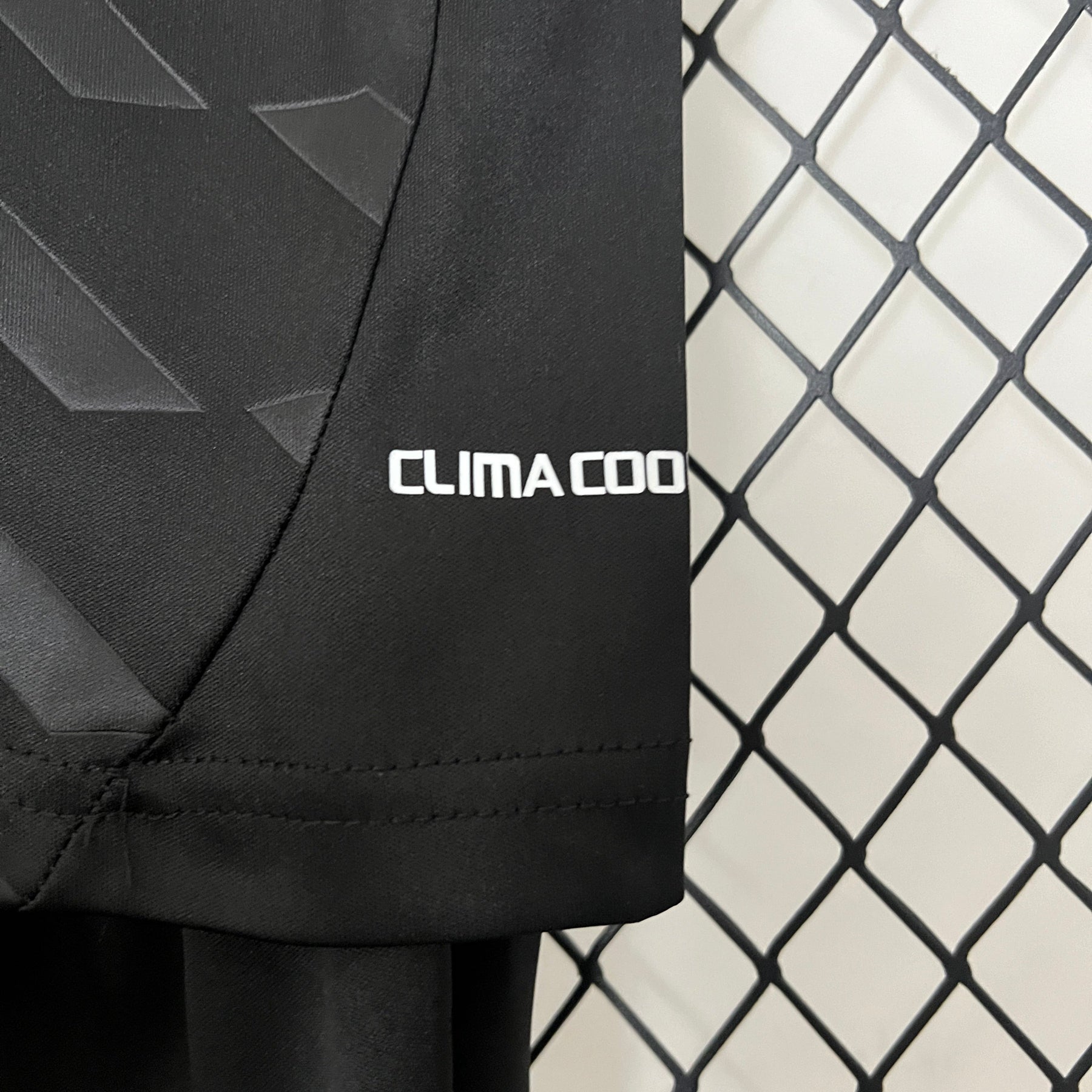 KIT INFANTIL RETRÔ REAL MADRID AWAY 11/12