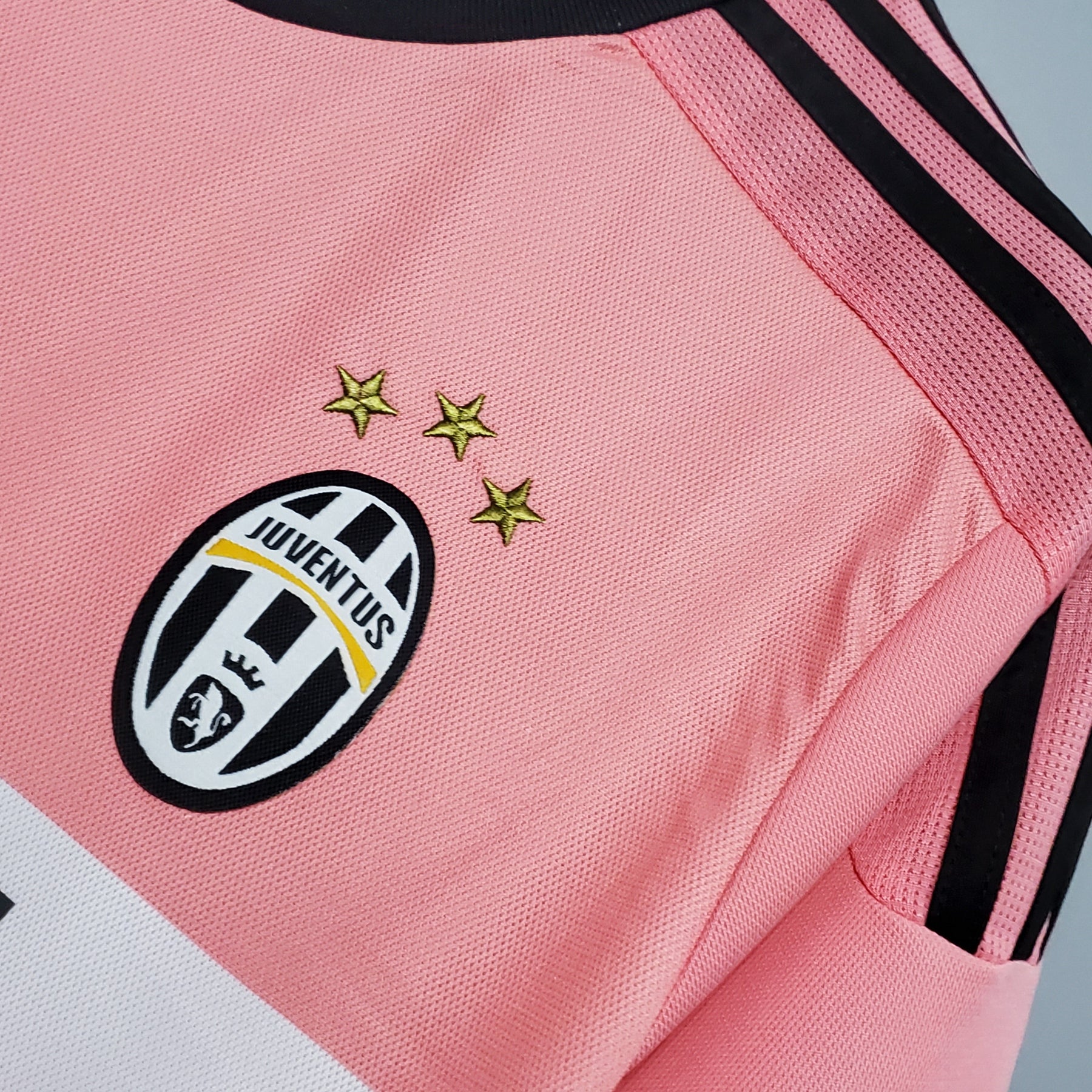 CAMISA JUVENTUS RETRÔ ROSA 2015/16