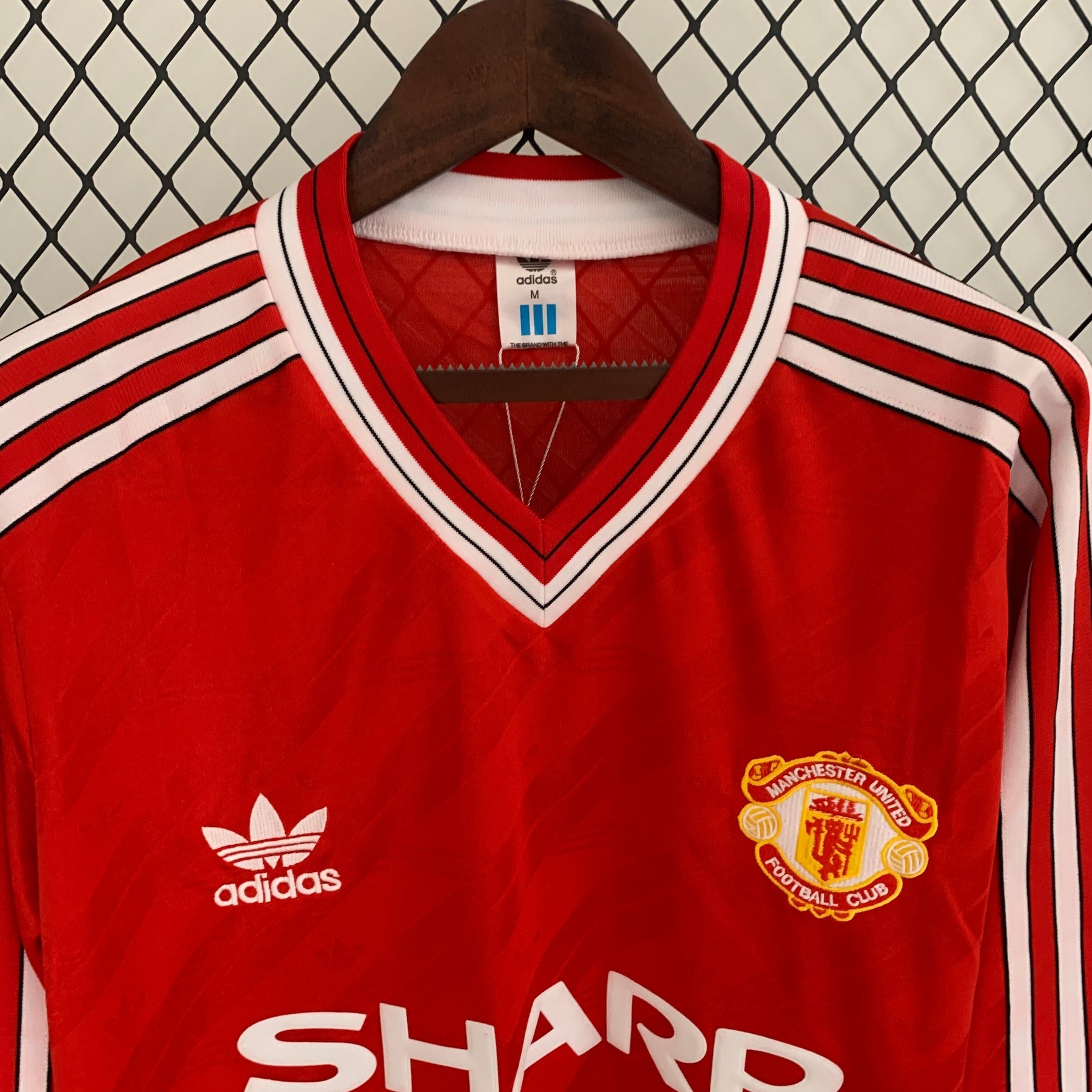 CAMISA RETRÔ MANCHESTER UNITED HOME MANGA LONGA 86/88