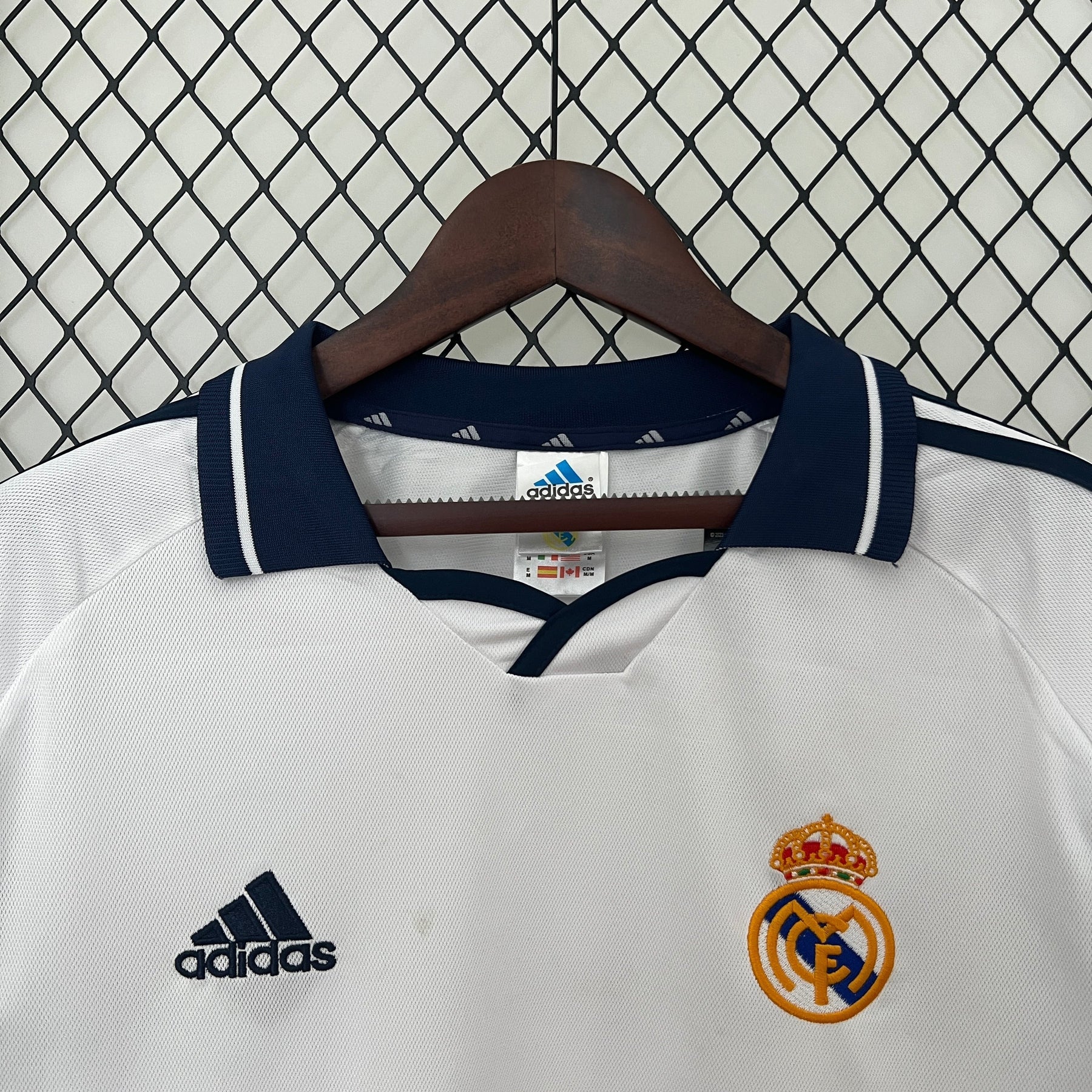 CAMISA REAL MADRID MANGA LONGA RETRÔ HOME 00/01