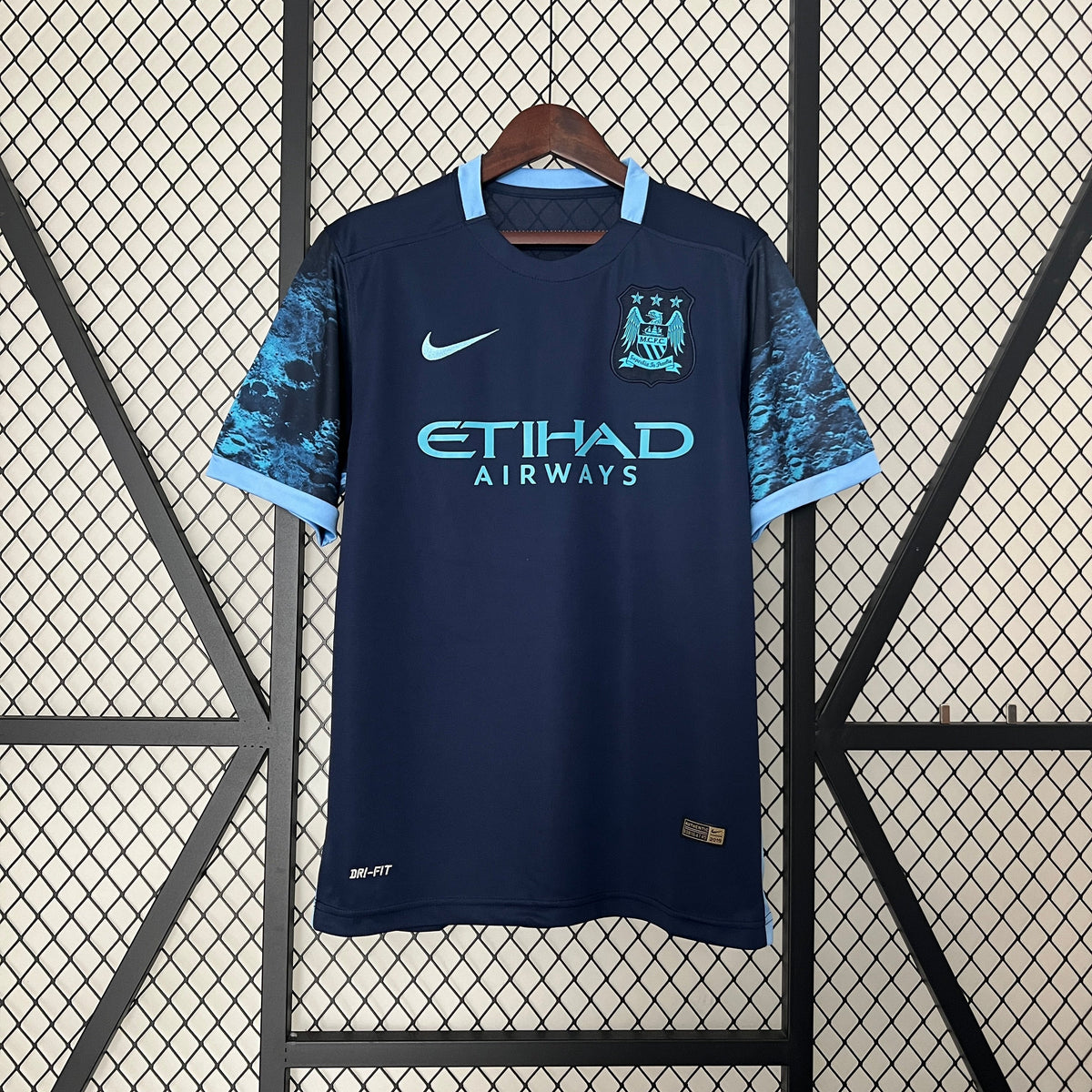 CAMISA MANCHESTER CITY RETRÔ AWAY 15/16