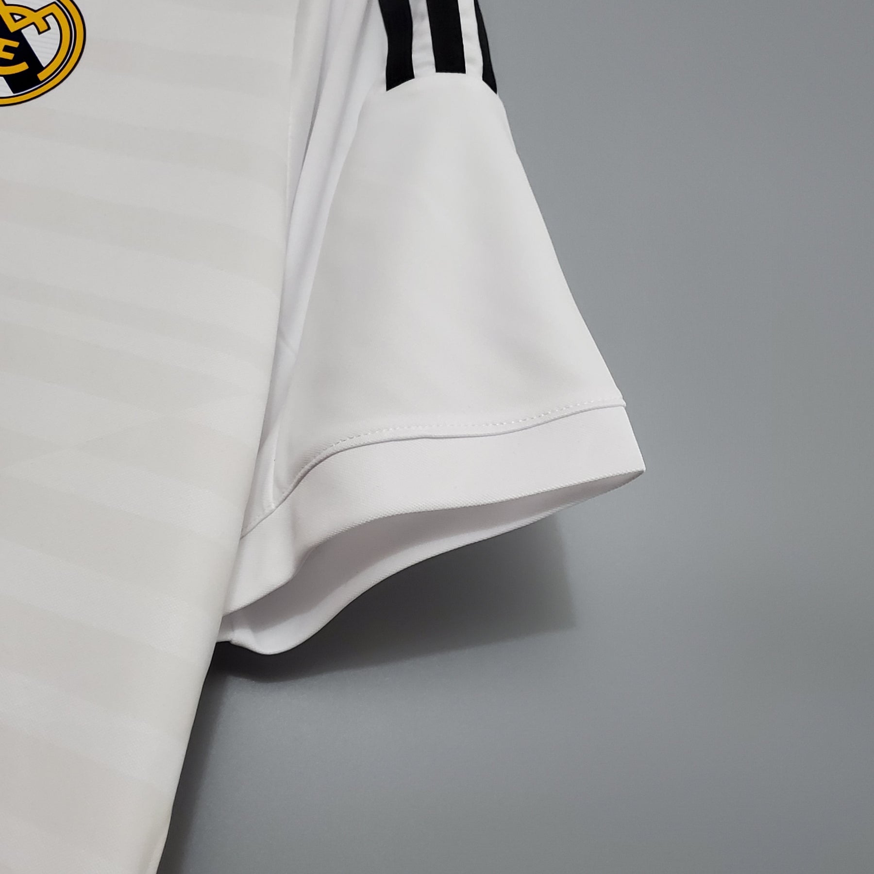 CAMISA RETRÔ REAL MADRID HOME  14/15