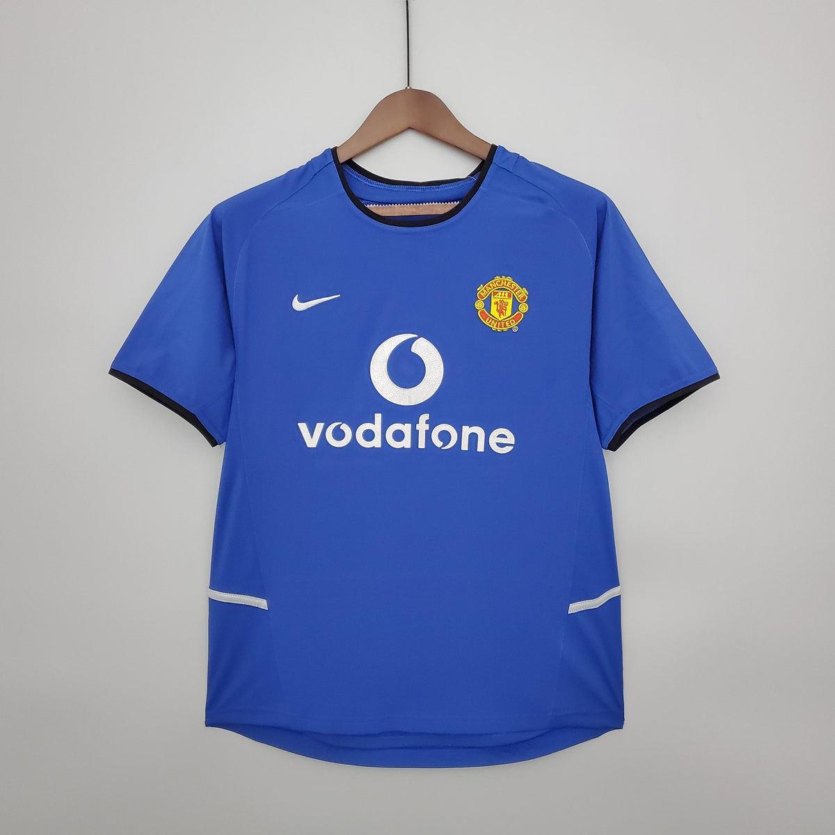CAMISA RETRÔ MANCHESTER UNITED AWAY 02/04