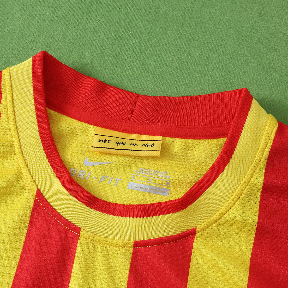 CAMISA RETRÔ BARCELONA AWAY 2013/14