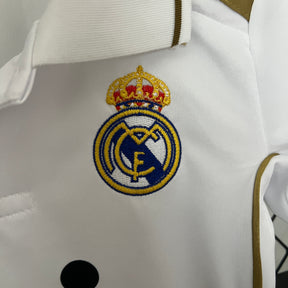 KIT INFANTIL RETRÔ REAL MADRID HOME 11/12