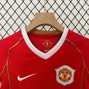 KIT INFANTIL RETRÔ MANCHESTER UNITED HOME 06/07